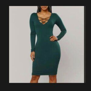 NWT - Popular Basics - Hunter Green Criss-Cross Midi Dress - Size Large